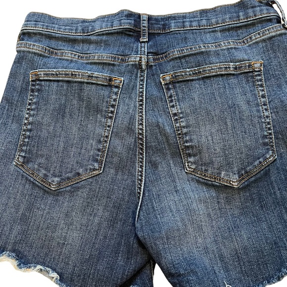 Banana Republic Factory Denim Short - Picture 9 of 10